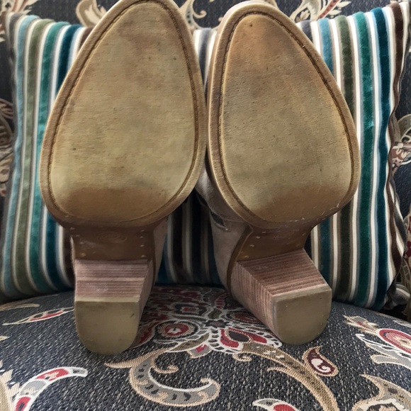 Lucky Brand Western Looking Boots - Picture 2 of 5